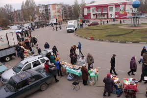 Не было только скоморохов… Осеннюю ярмарку провели в городе Строитель