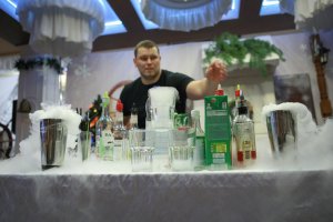 Мастер-класс от бармена. Ловкое движение рук – и никакого мошенничества!