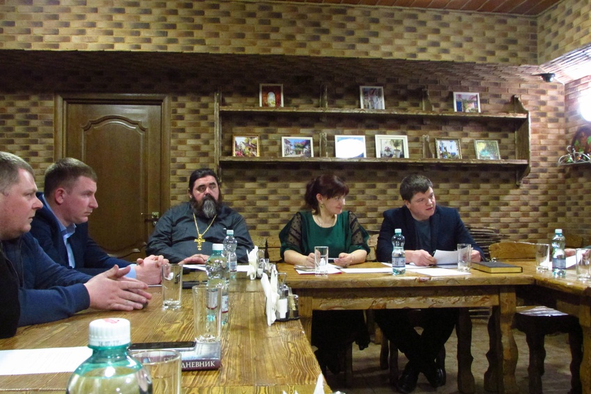 В Яковлевском городском округе провели очередное заседание Совета отцов